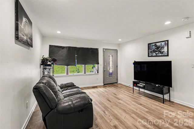 518 Baker Street, Kings Mountain, NC 28086