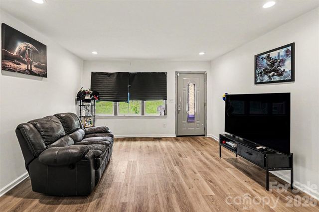 518 Baker Street, Kings Mountain, NC 28086