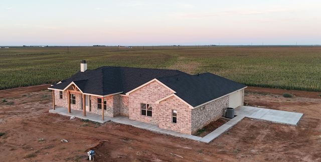 4084 Hawk Road, Ropesville, TX 79358