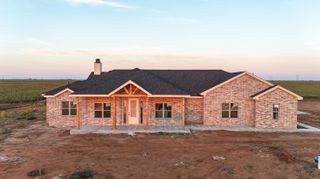 4084 Hawk Road, Ropesville, TX 79358