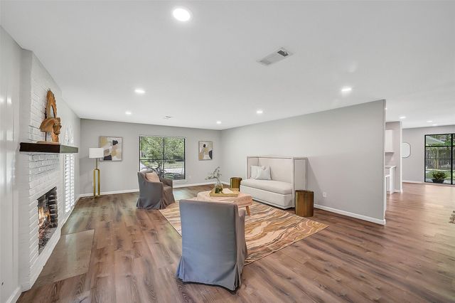 10726 Riverview Drive, Houston, TX 77042