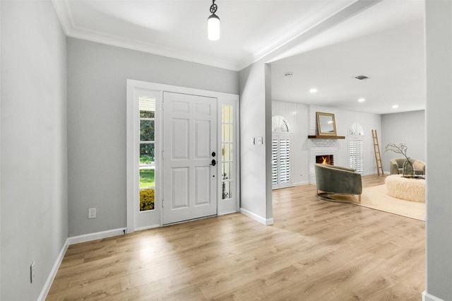 10726 Riverview Drive, Houston, TX 77042