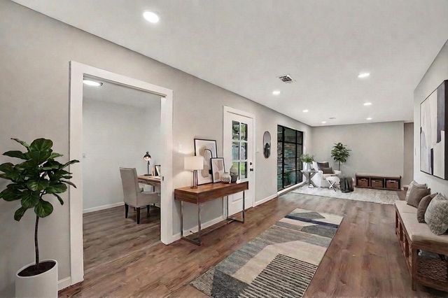 10726 Riverview Drive, Houston, TX 77042