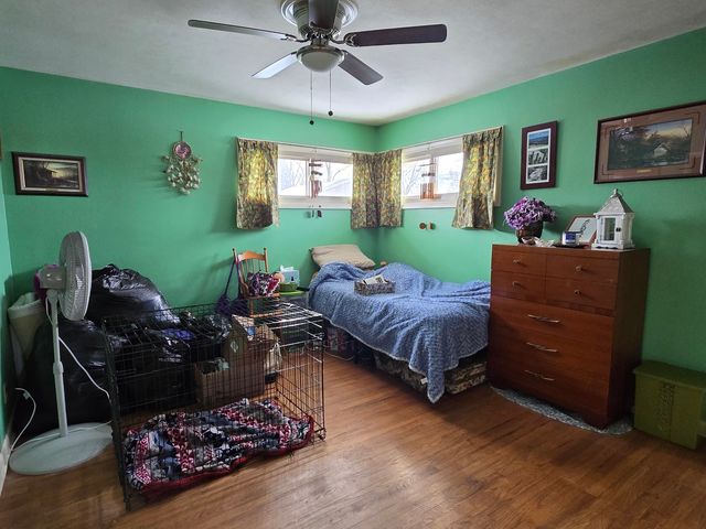 1408 S 10th Street, Clinton, IA 52372