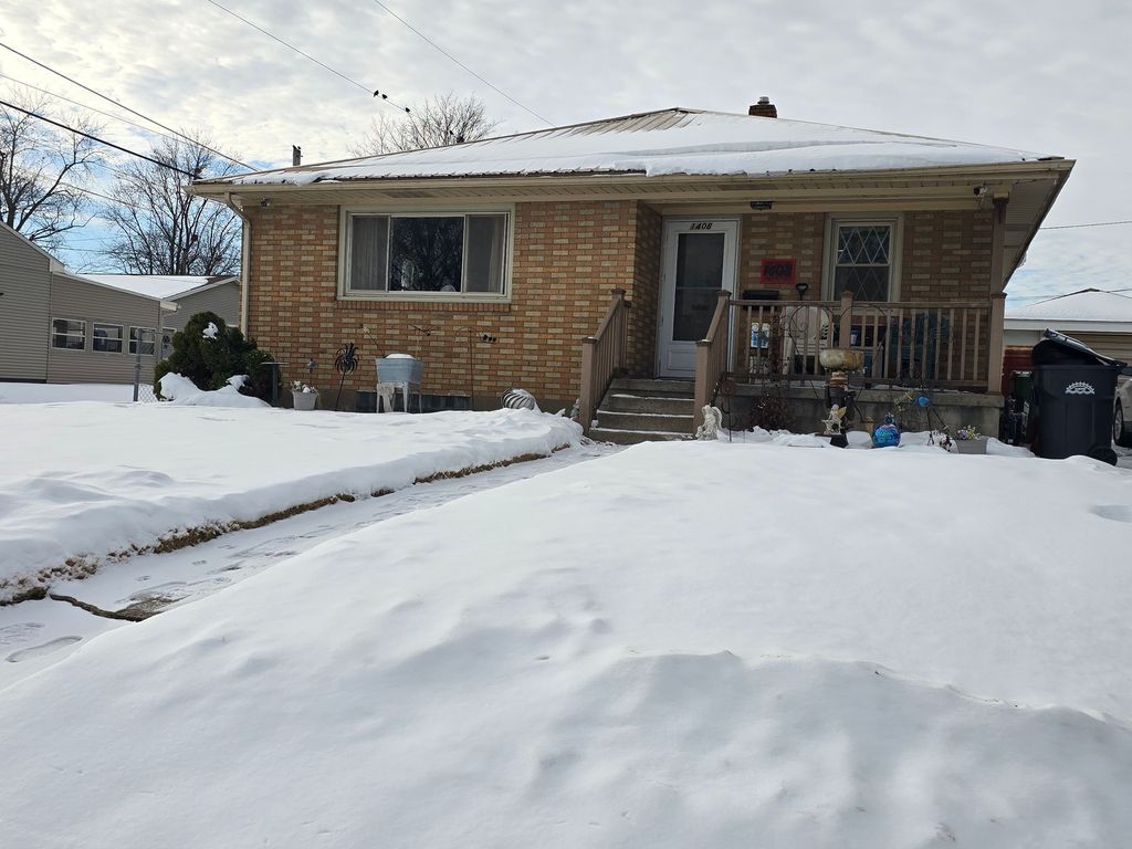 1408 S 10th Street, Clinton, IA 52372