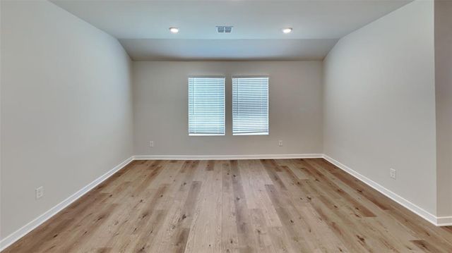 2825 Otis Lane, Yukon, OK 73099