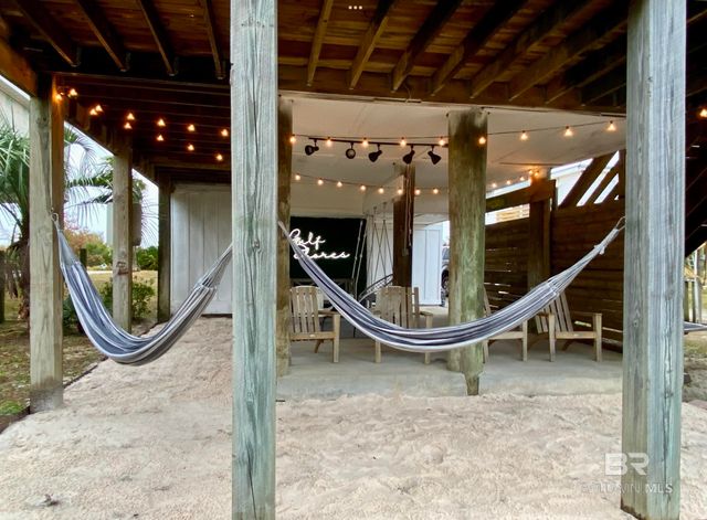 351 E 2nd Avenue, Gulf Shores, AL 36542