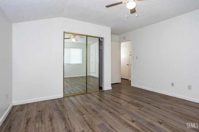 1105 Arena Way, Bakersfield, CA 93304