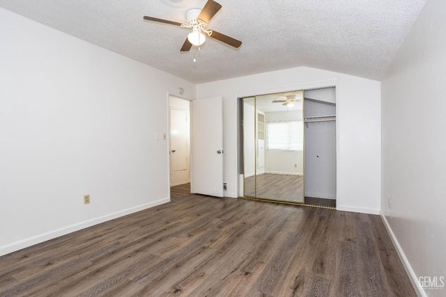 1105 Arena Way, Bakersfield, CA 93304