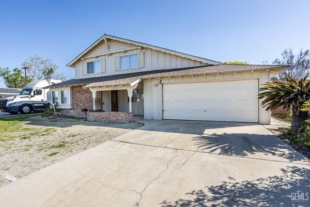 1105 Arena Way, Bakersfield, CA 93304