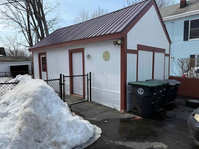 29 Elkins Street, Franklin, NH 03235