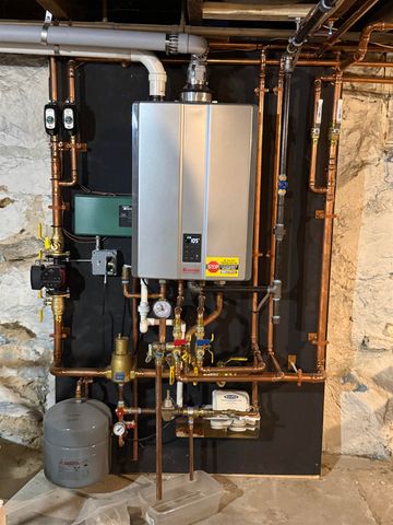 29 Elkins Street, Franklin, NH 03235