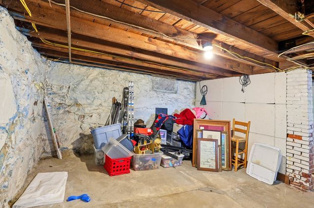 29 Elkins Street, Franklin, NH 03235