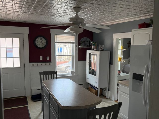 29 Elkins Street, Franklin, NH 03235