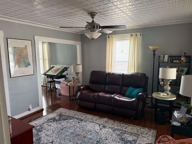 29 Elkins Street, Franklin, NH 03235