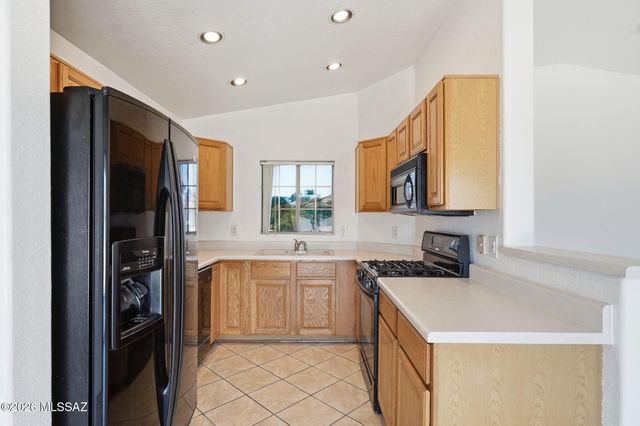 6574 W Blythe Place, Tucson, AZ 85743