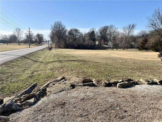 19310A Metcalf Avenue, Stilwell, KS 66085