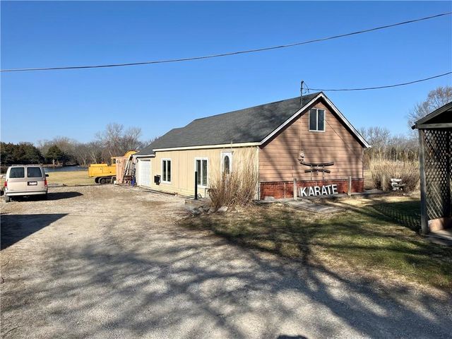 19310A Metcalf Avenue, Stilwell, KS 66085