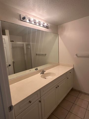 3020 Alcazar Place 303, Palm Beach Gardens, FL 33410