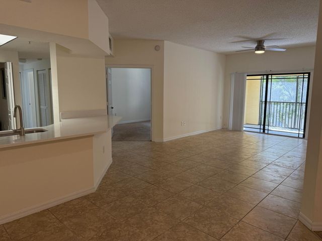 3020 Alcazar Place 303, Palm Beach Gardens, FL 33410