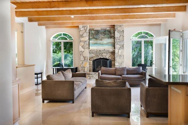 7324 El Fuerte Street, Carlsbad, CA 92009