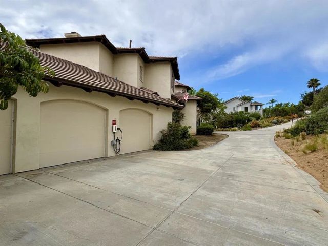 7324 El Fuerte Street, Carlsbad, CA 92009