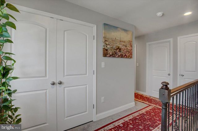 238 PARKWAY DR, Mount Holly Springs, PA 17065