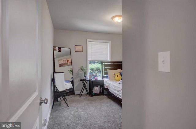 238 PARKWAY DR, Mount Holly Springs, PA 17065