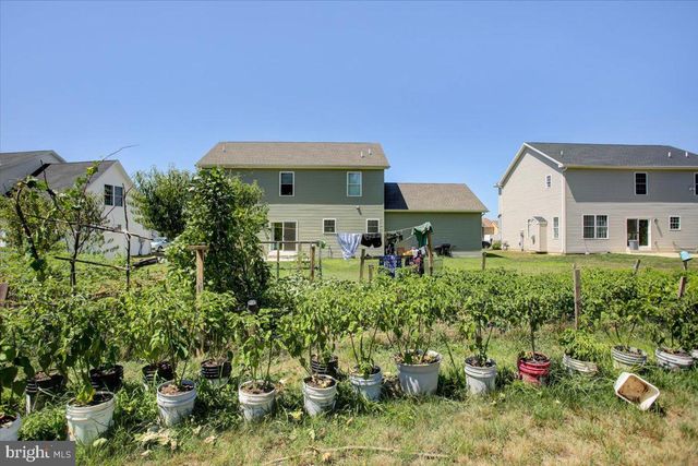 238 PARKWAY DR, Mount Holly Springs, PA 17065