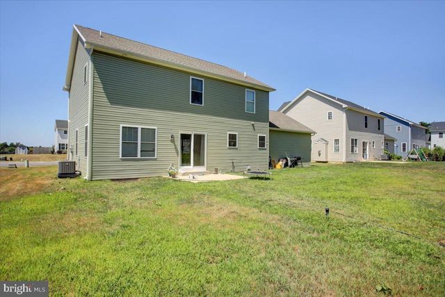 238 PARKWAY DR, Mount Holly Springs, PA 17065