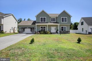 238 PARKWAY DR, Mount Holly Springs, PA 17065