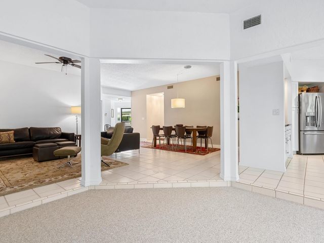 1678 STARLING DRIVE 102, Sarasota, FL 34231