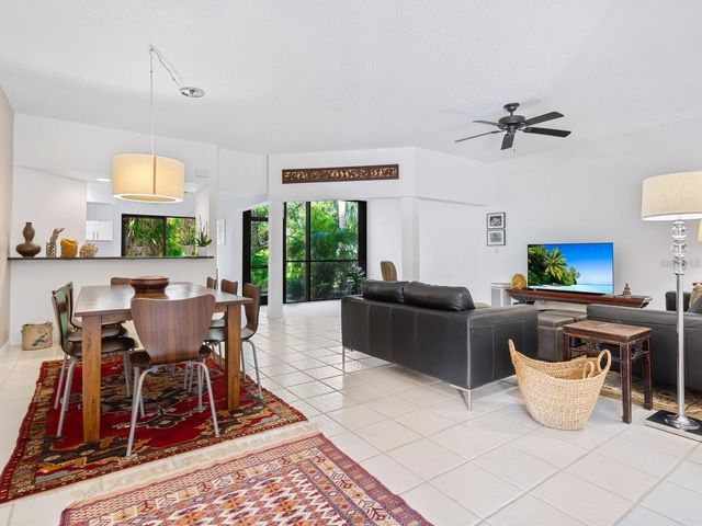 1678 STARLING DRIVE 102, Sarasota, FL 34231