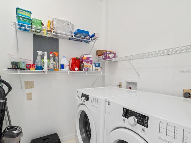 1678 STARLING DRIVE 102, Sarasota, FL 34231