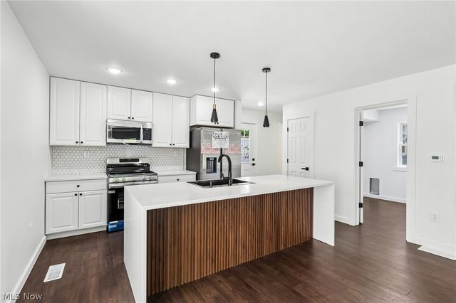 3621 Glencairn Road, Shaker Heights, OH 44122