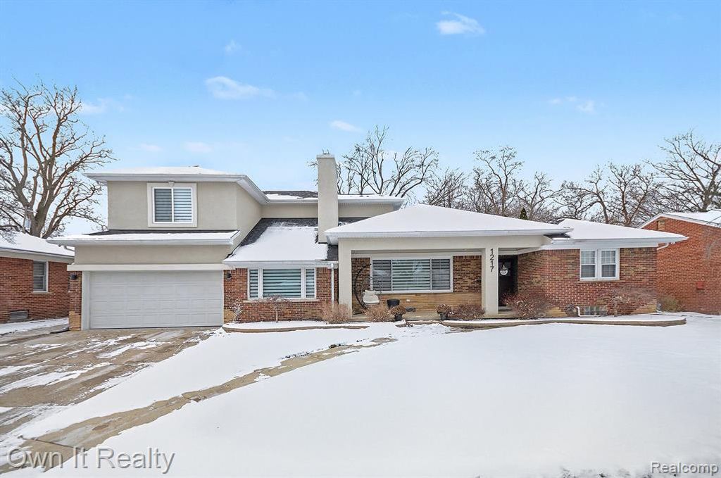 1217 Falcon Street, Dearborn, MI 48128
