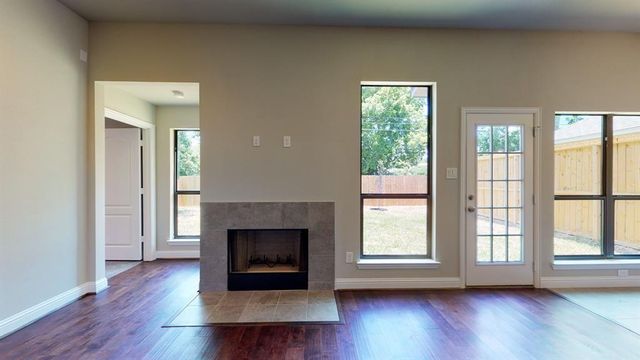 311 Mascot, Houston, TX 77029