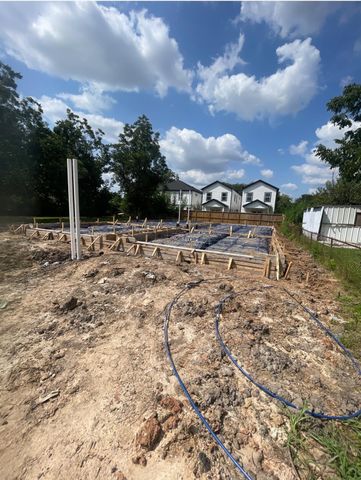 311 Mascot, Houston, TX 77029