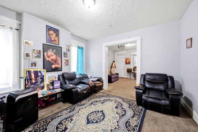 384-386 N Garfield Avenue, Columbus, OH 43203