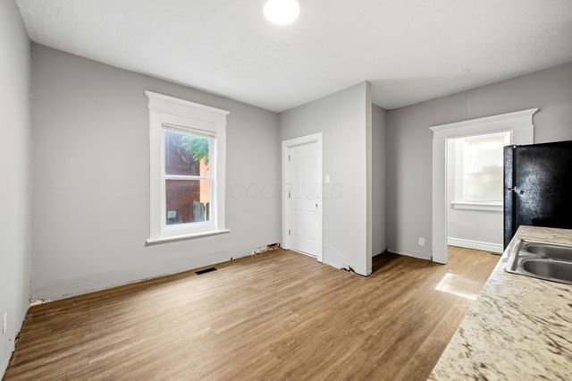 384-386 N Garfield Avenue, Columbus, OH 43203