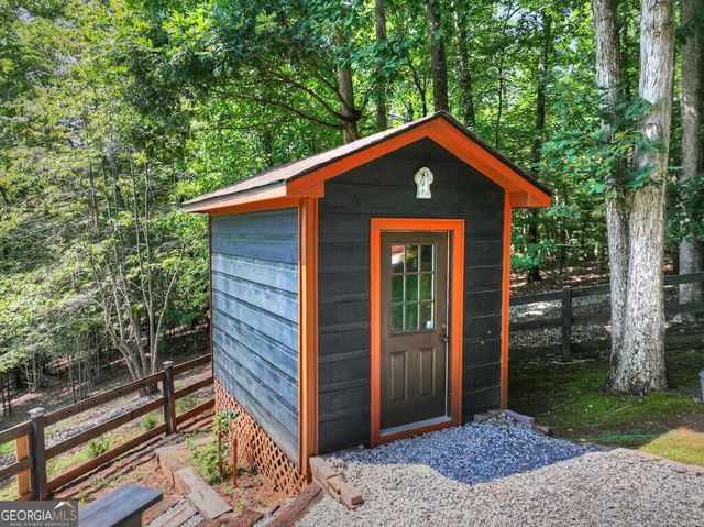 104 Gibbs Trail, Mineral Bluff, GA 30559