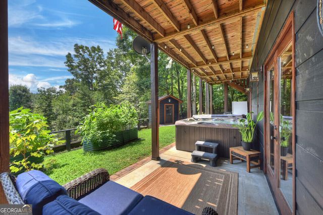 104 Gibbs Trail, Mineral Bluff, GA 30559