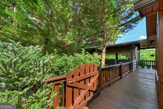 104 Gibbs Trail, Mineral Bluff, GA 30559