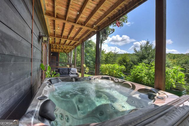 104 Gibbs Trail, Mineral Bluff, GA 30559