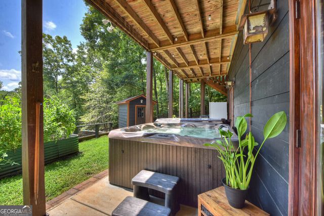 104 Gibbs Trail, Mineral Bluff, GA 30559