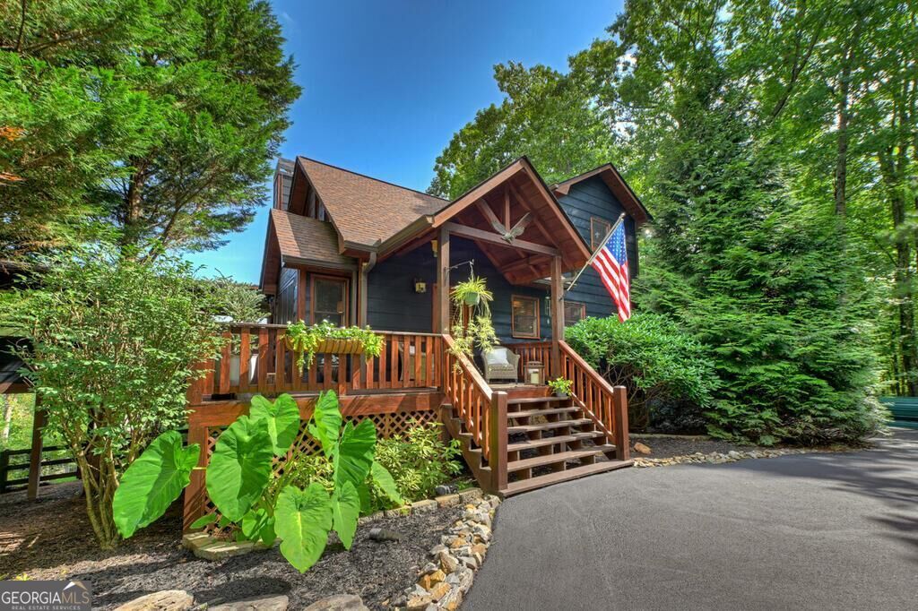 104 Gibbs Trail, Mineral Bluff, GA 30559