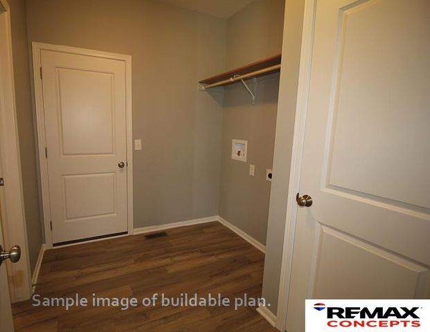 10526 S 76th Street, Lincoln, NE 68516