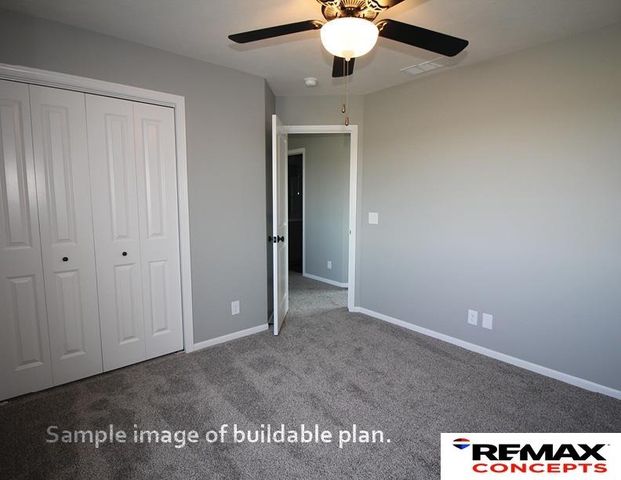 10526 S 76th Street, Lincoln, NE 68516
