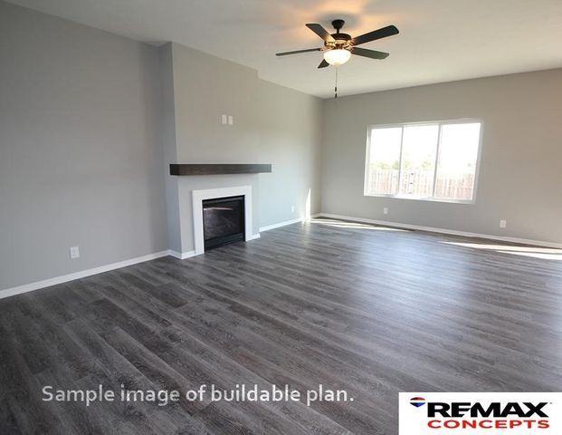10526 S 76th Street, Lincoln, NE 68516