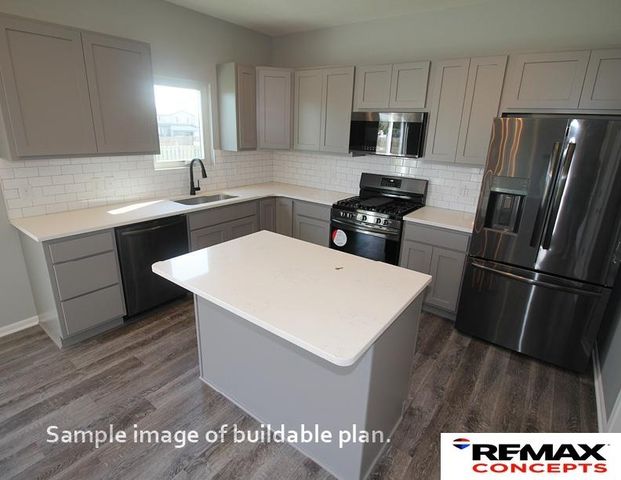 10526 S 76th Street, Lincoln, NE 68516